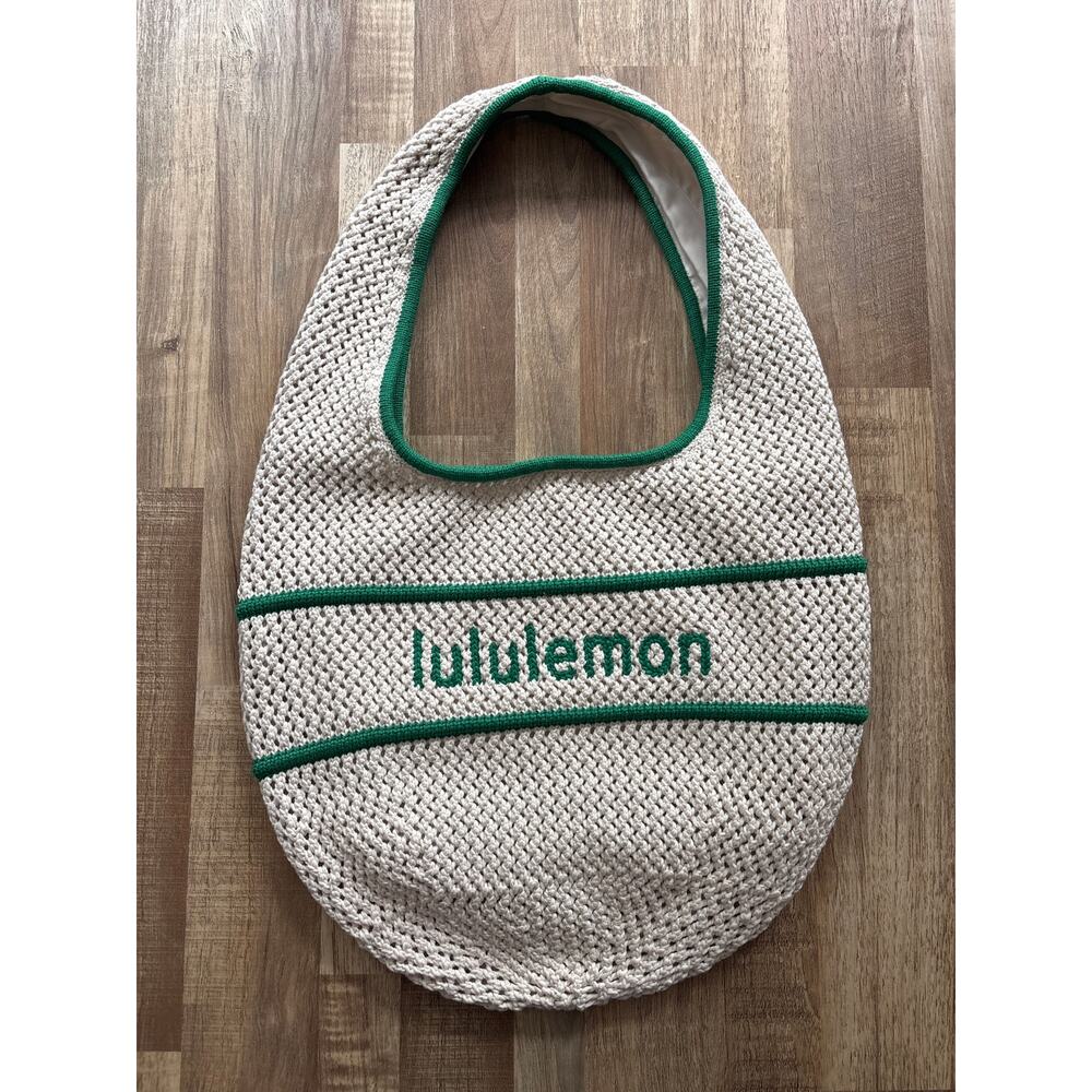 Lululemon Cotton Crochet Shoulder Bag 7L Light Ivory/Raceway Green - Picture 2 of 5